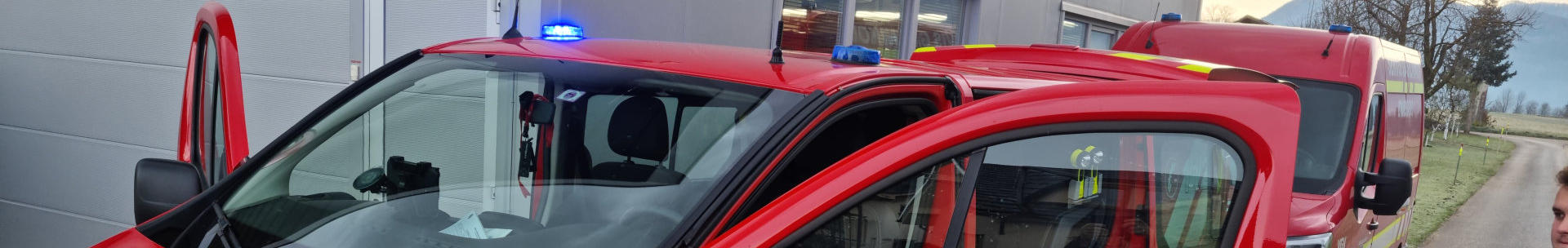 Prednostna opozorilna led luč 3SLD